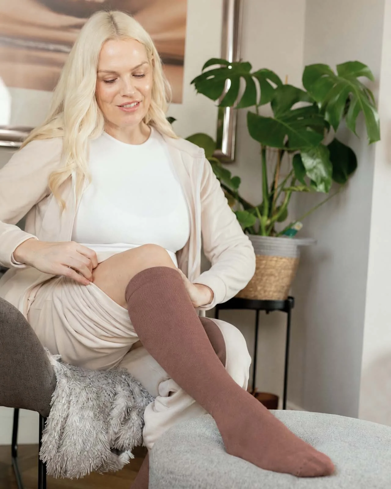 BABYGO® Pregnancy Compression Socks - Image 3